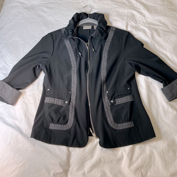 Chico’s Black ruffled collared jacket and capri pants set, size 0 (reg size S/4) - Picture 5 of 14